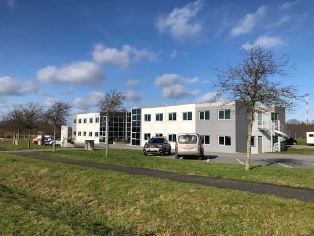 SAINT-JEAN DE LA NEUVILLE - A LOUER Bureaux de 270 m2 dans le parc d'activités de Bolbec