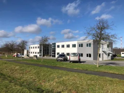 SAINT-JEAN DE LA NEUVILLE - A LOUER Bureaux de 270 m2 dans le parc d'activités de Bolbec