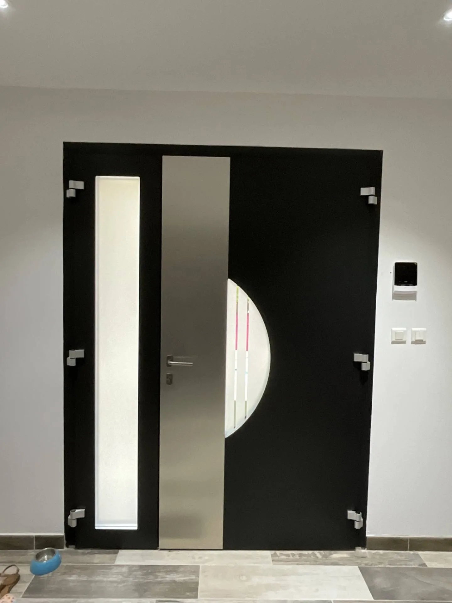 PORTE D'ENTREE EN ALUMINIUM A VENTABREN