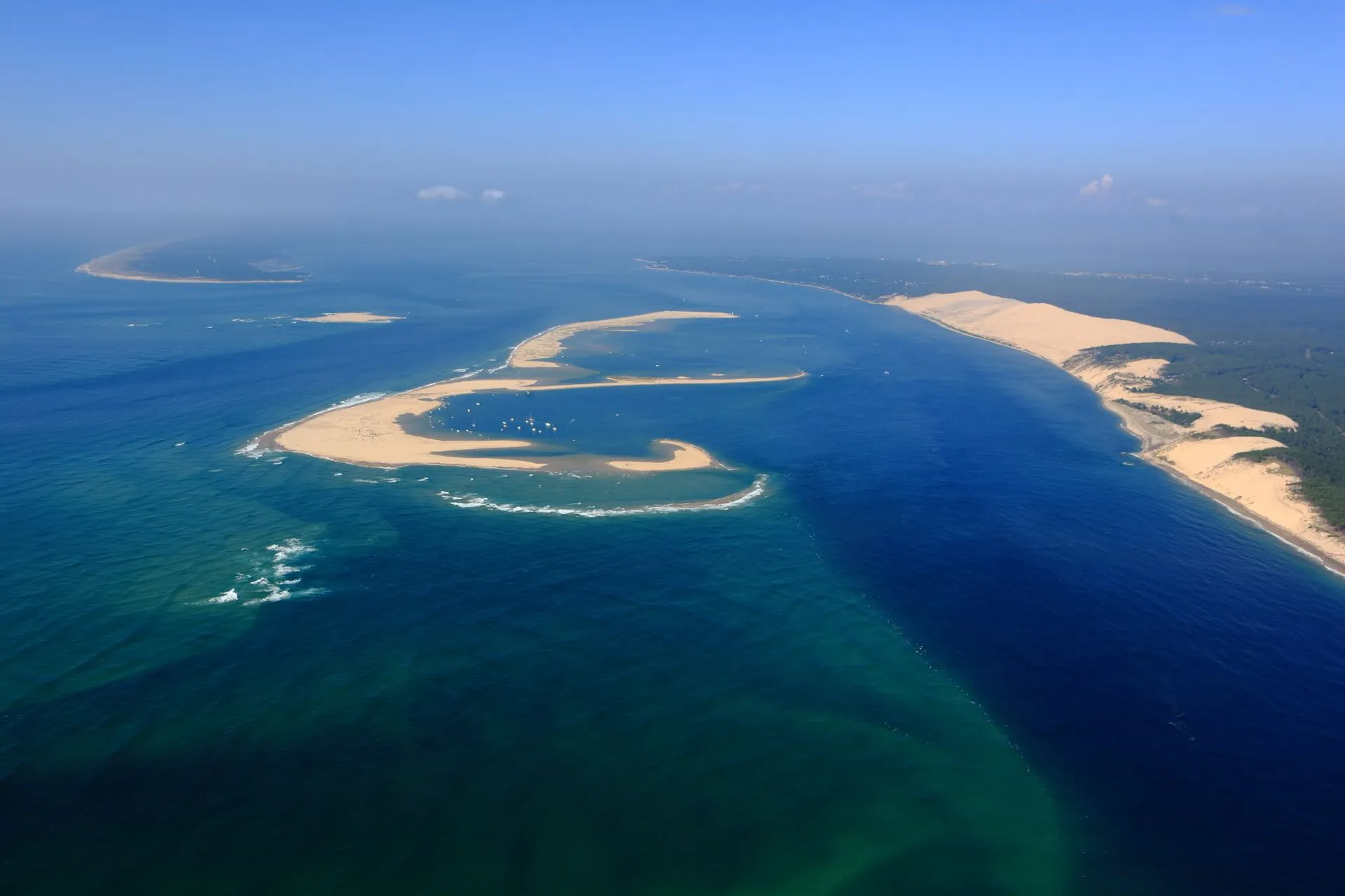 LOCATION DE BATEAU TAXI ET CROISIÈRES SUR LE BASSIN D'ARCACHON
