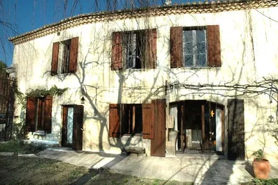 A 35 km d'Avignon, moulin du 18ème restauré et agrandi