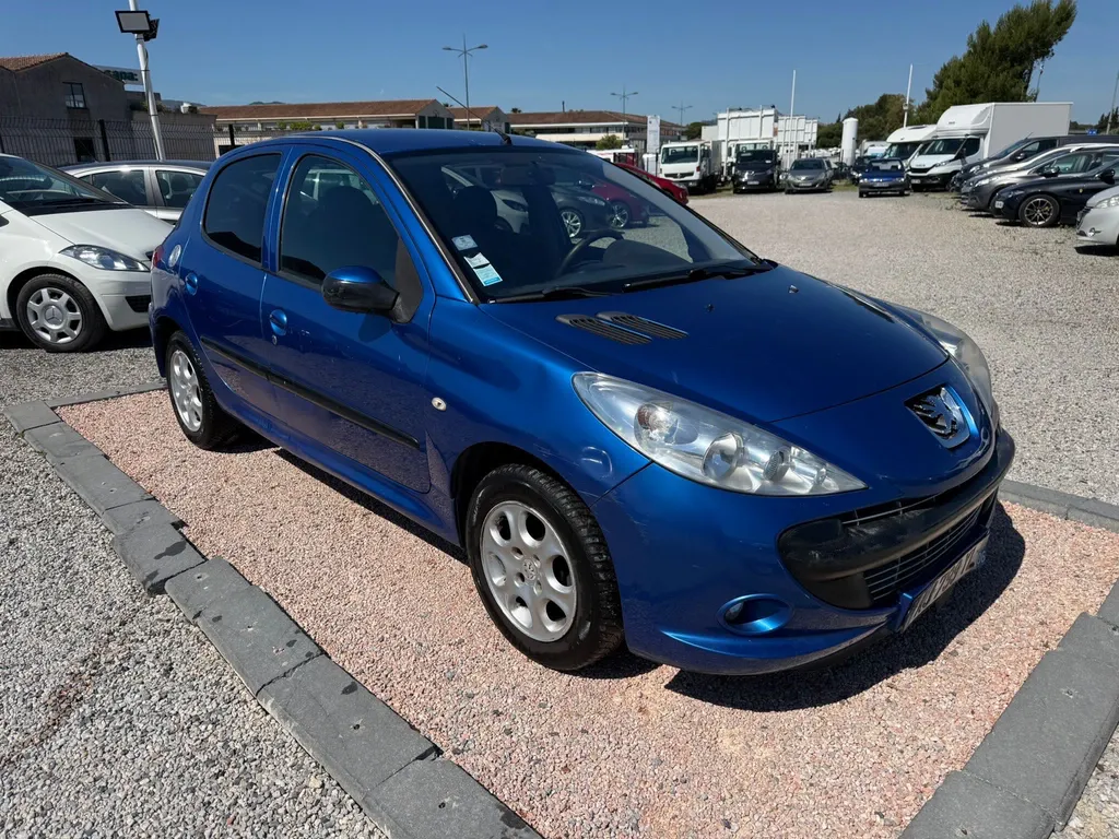 PEUGEOT 206 + 1.4 L 75CV