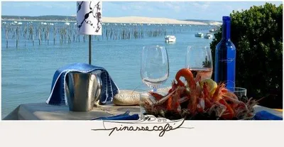 Restaurant Pinasse Café au Cap Ferret en bateau taxi Bat'express