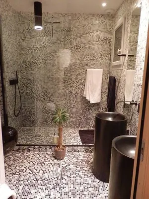 entreprise réalisation de salle de bain design en mosaïque bisazza lyon