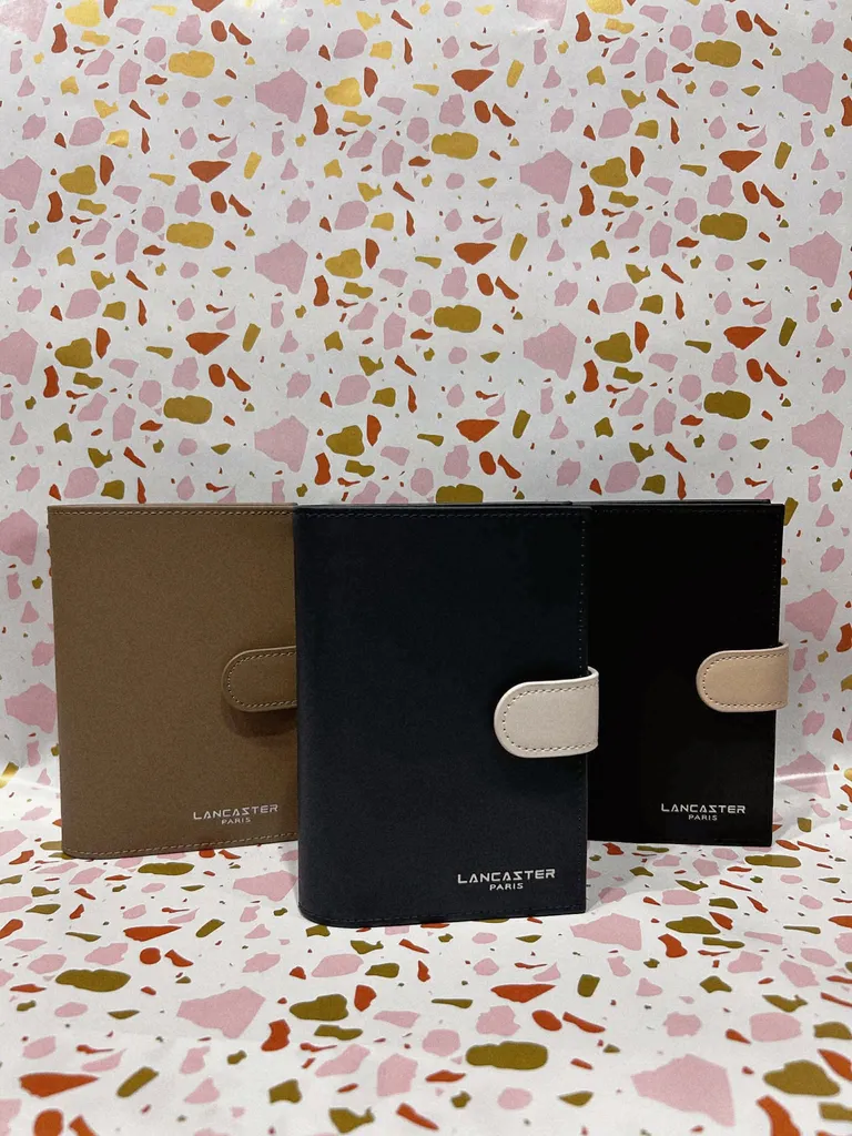 Portefeuille cuir pour femme Lancaster Paris disponible chez Evasion Eu