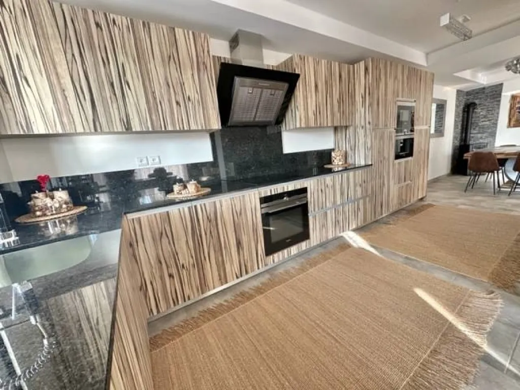 A saisir sur la commune très recherchée de TOURVILLE LA RIVIÈRE pavillon de 120 m² édifié sur 593 m² de terrain