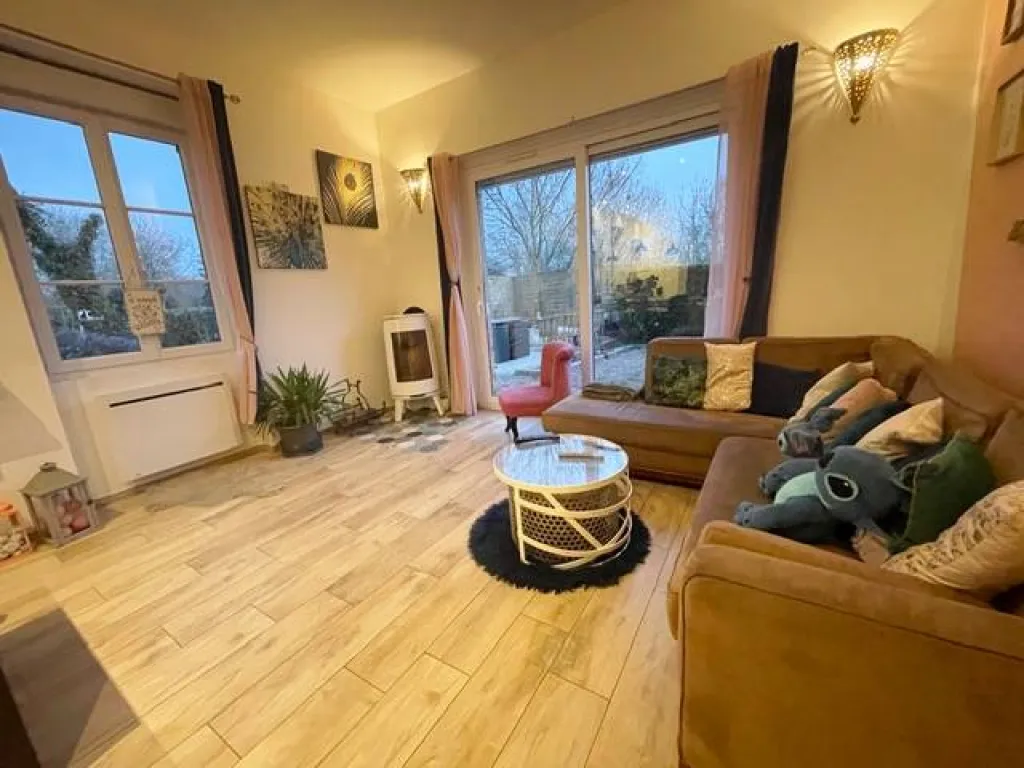 A acheter, maison de brique avec beau jardin de 670m² au calme proche tourville la rivière 76410