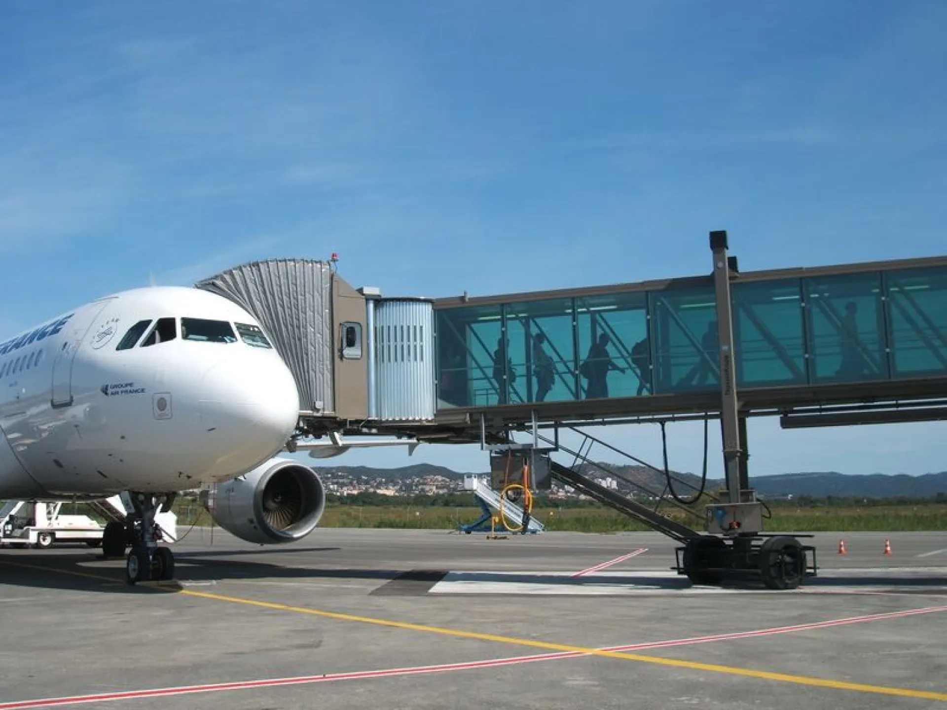 Taxi Gare Aix en Provence TGV tarif pour Aéroport Toulon-Hyères les Palmiers