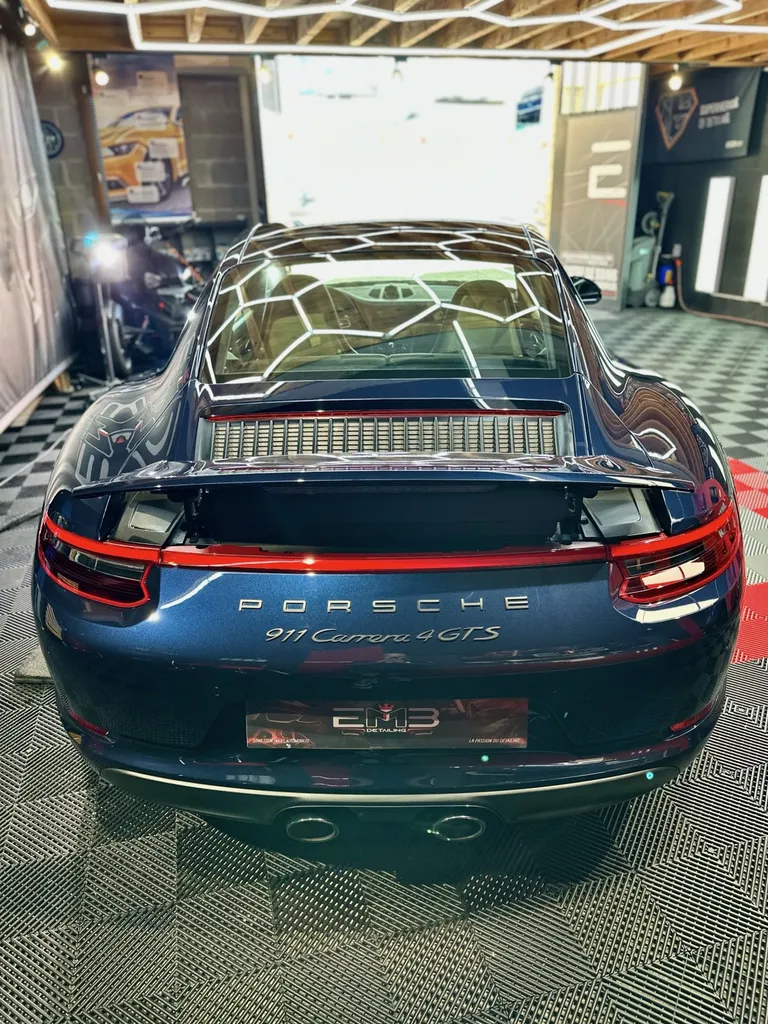Traitement céramique lyon protection carrosserie dans l’ouest lyonnais spécialiste Porsche 