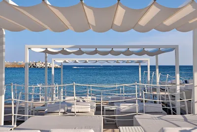 Vente et Installation de pergola à toile rétractable à Cannes 06