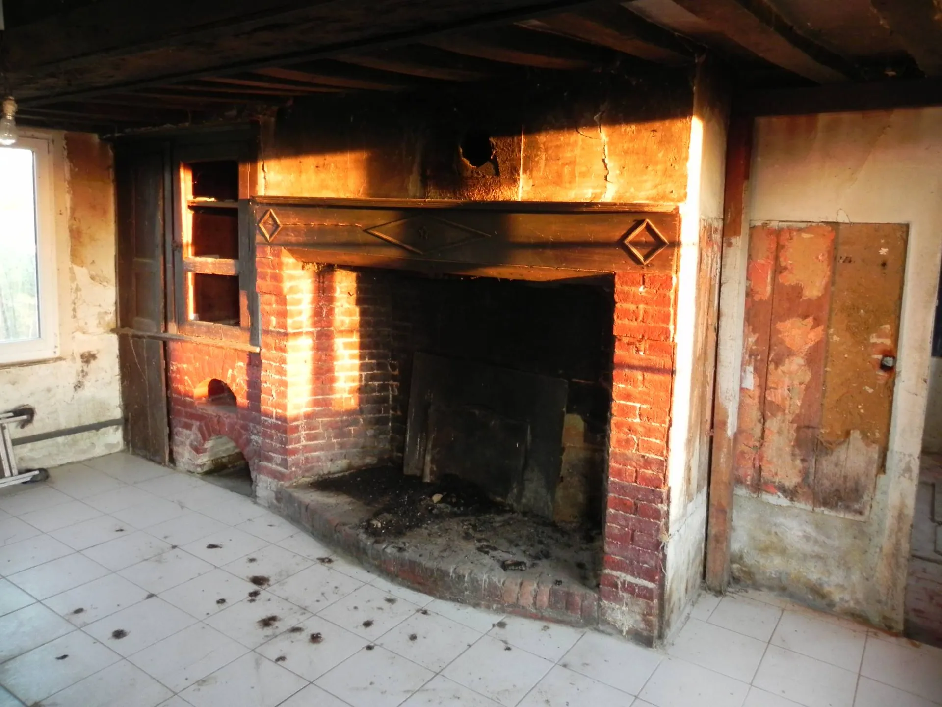 CALVADOS (14) - SUD PAYS D'AUGE - Région LIVAROT : Propriété avec 19 ha de terrain agricole