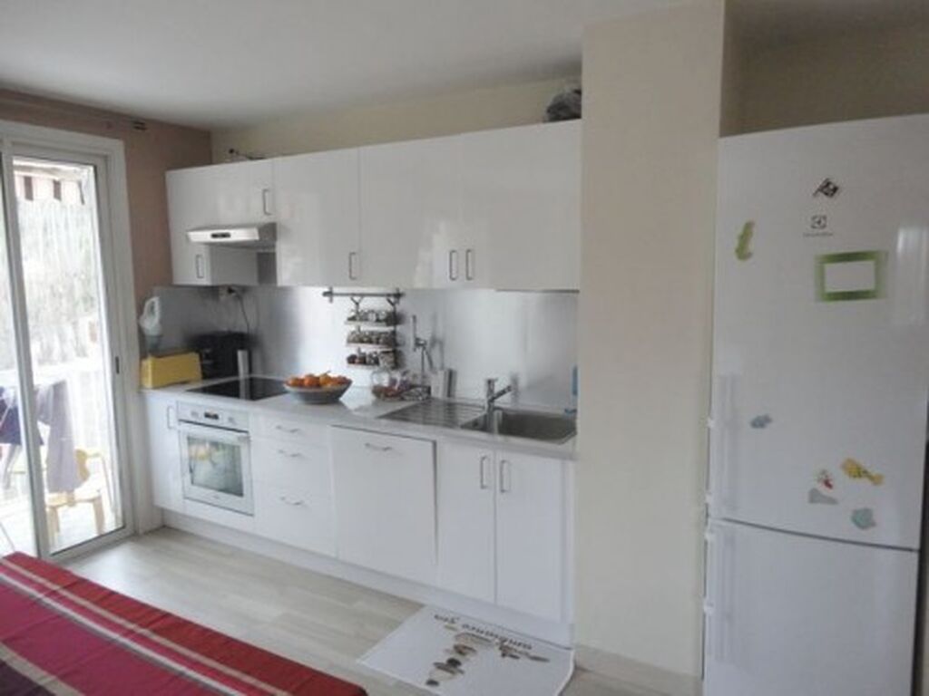 Vente appartement Roquefort La Bédoule avec grand balcon, cave et garage