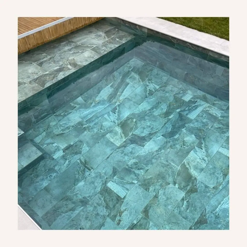 CARRELAGE PISCINE PIETRA DI BALI / VERDE DI BALI