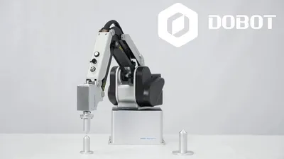 Vue du bras robot Dobot MG400 en action
