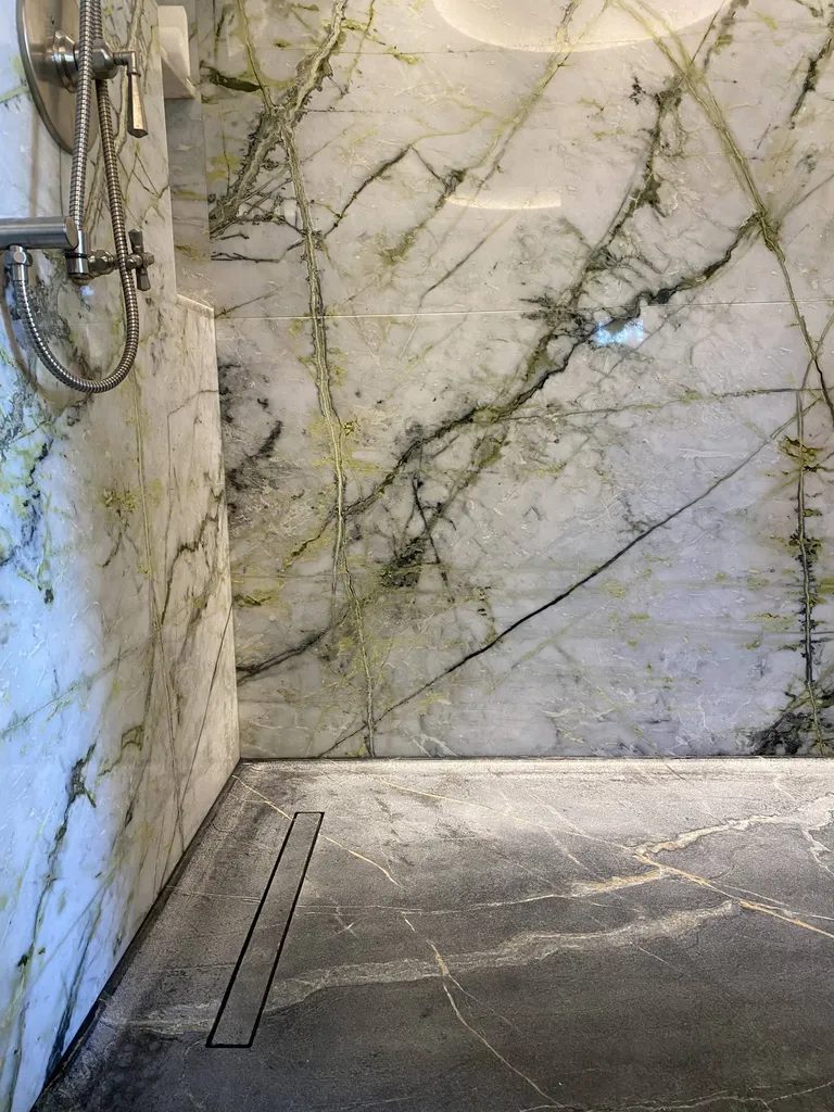 Bac à douche en Marbre Pietra Ollare à Aix en Provence