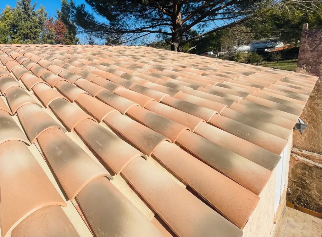 toiture pst canal près de bouc bel air