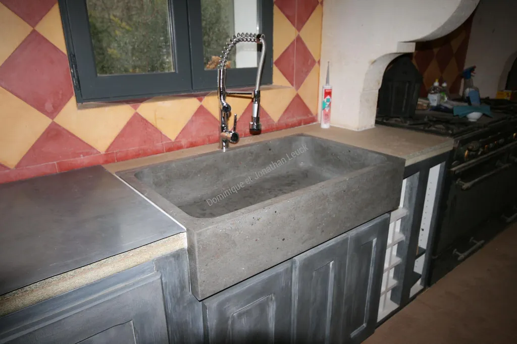 Evier 1 bac en pierre dure