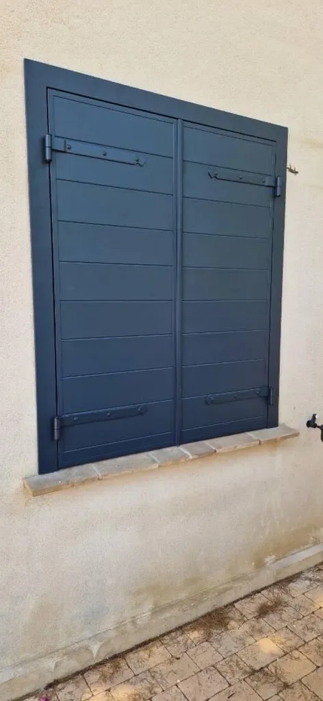 Remplacement de volets battants Bleu Trotter sur Fontvieille