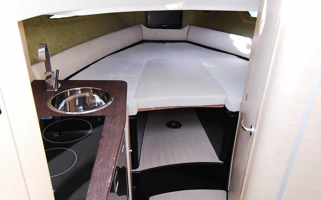 Bateau 2 moteurs habitable 83150 Bandol