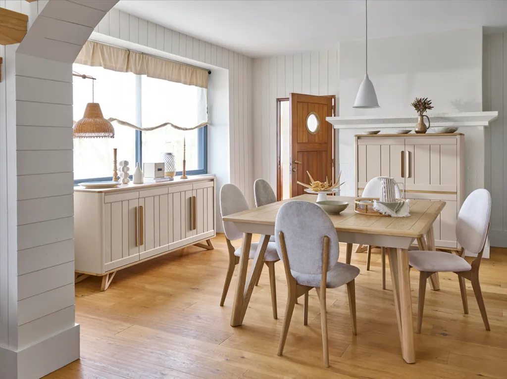 Vente d'une salle à manger complète bois massif modèle ALVA