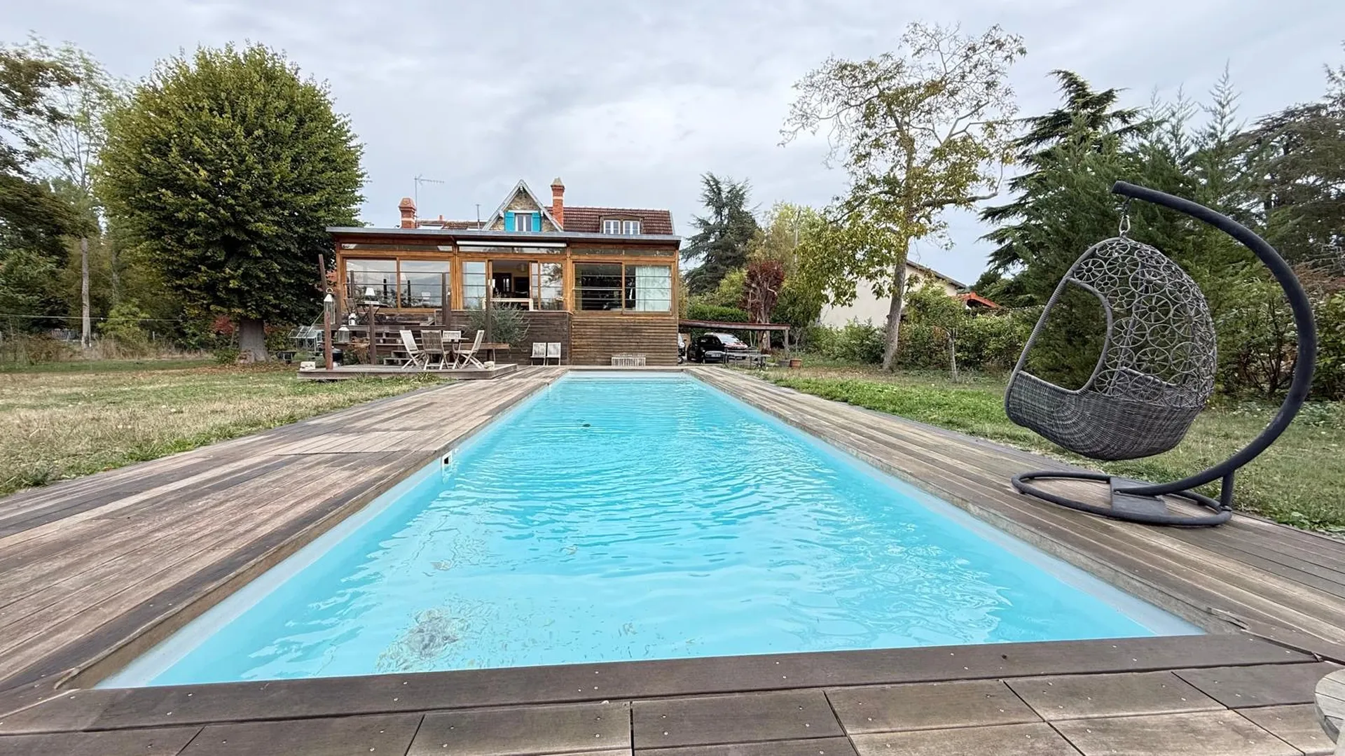 Maison 7 pièces 160 m² · à Saint-Germain-en-Laye · 160 m² · 1 260 000 €