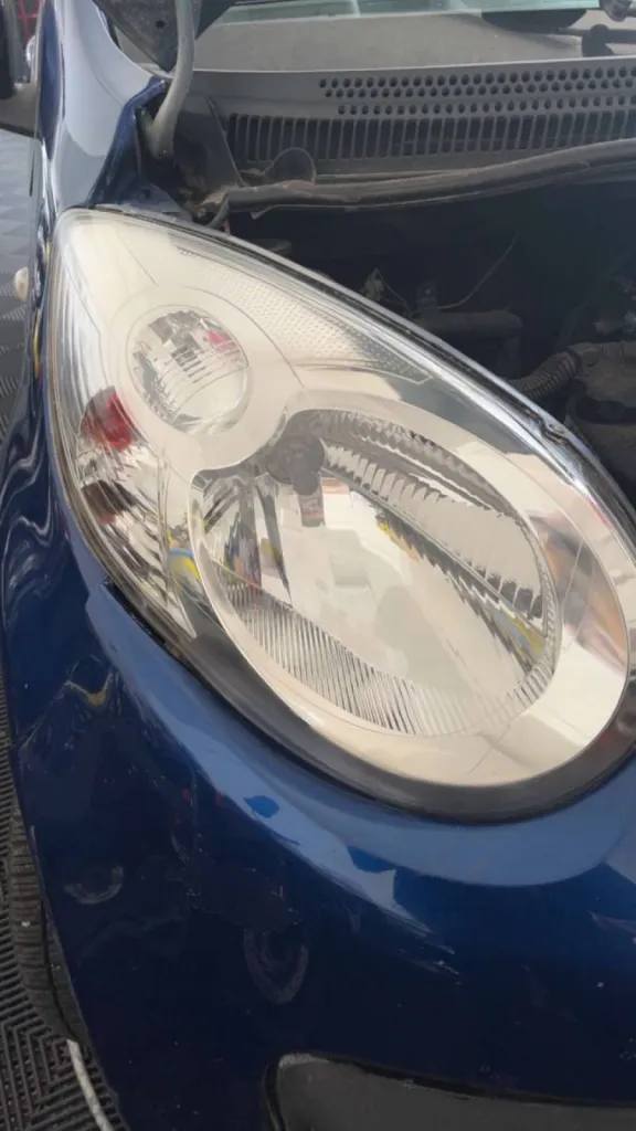 Phare citroen C1