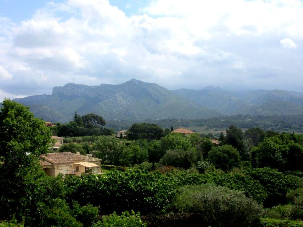 maison piscine aubagne 13400