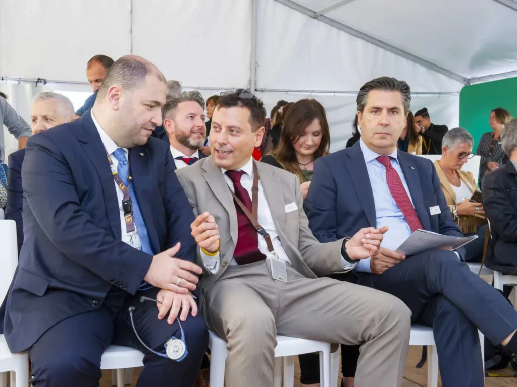 reportage événementiel inauguration du nouveau Hub UPS Lyon Saint Exupéry Directeur France UPS Burak Kiliç, Directeur région Europe Karl Haberkorn, Directeur Europe Occidental Daniel Carrera