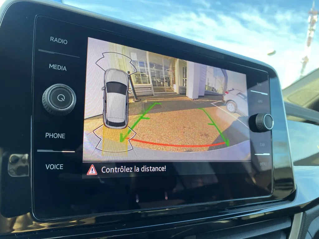 Volkswagen T-Roc R-Line 150 DSG occasion près de Rouen – SUV essence automatique récent