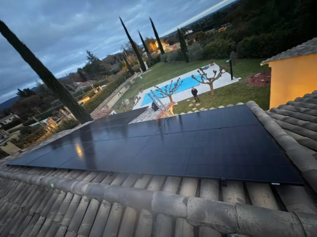 Pose de panneaux solaire Dualsun dès 8 990€ avec Provence Energie Solaire Services 
