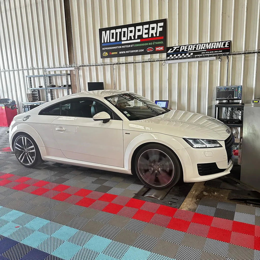Réaliser une reprogrammation moteur Stage 2 avec banc de puissance pour votre Audi TT à Montpellier et Mauguio