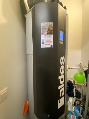 Dépannage par PROXICLIM d'un chauffe-eau T-FLOW Hydro+ 200l dans une résidence à Aix-en-Provence