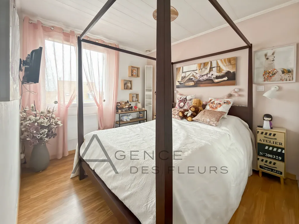 A acheter maison de 82m² édifiée sur un terrain de 573 m² sur la commune de SAINT PIERRE LES ELBEUF 76320