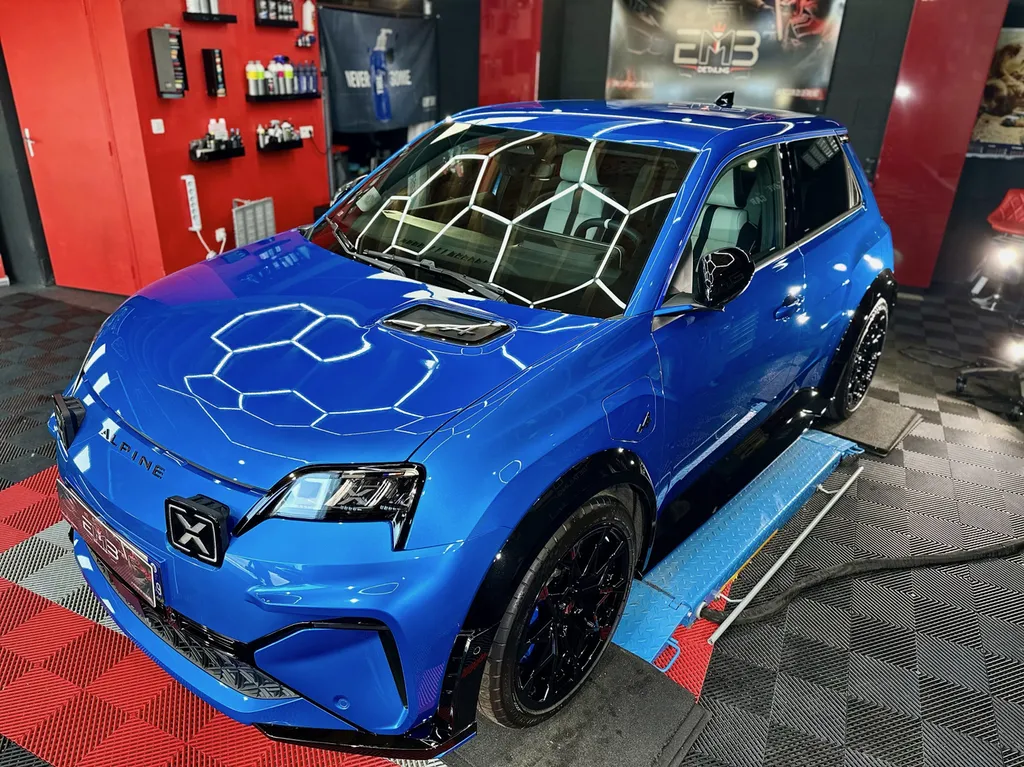 centre de soins esthétiques automobile lyon spacialiste Alpine A290 proche Dardilly 