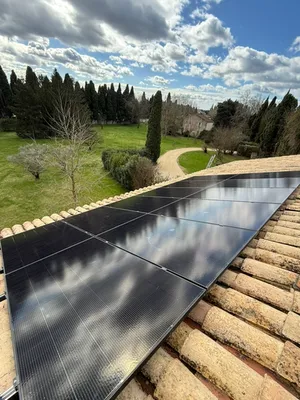 PESS vous explique tout sur les aides et vous offre votre devis pour votre projet solaire 