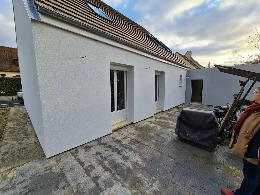 Isolation thermique des murs par l'extérieur à Bourg Achard 27