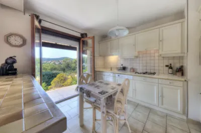 Villa 4 pièce(s) 3 chambre(s) 90 m² Saint-Aygulf (83370)