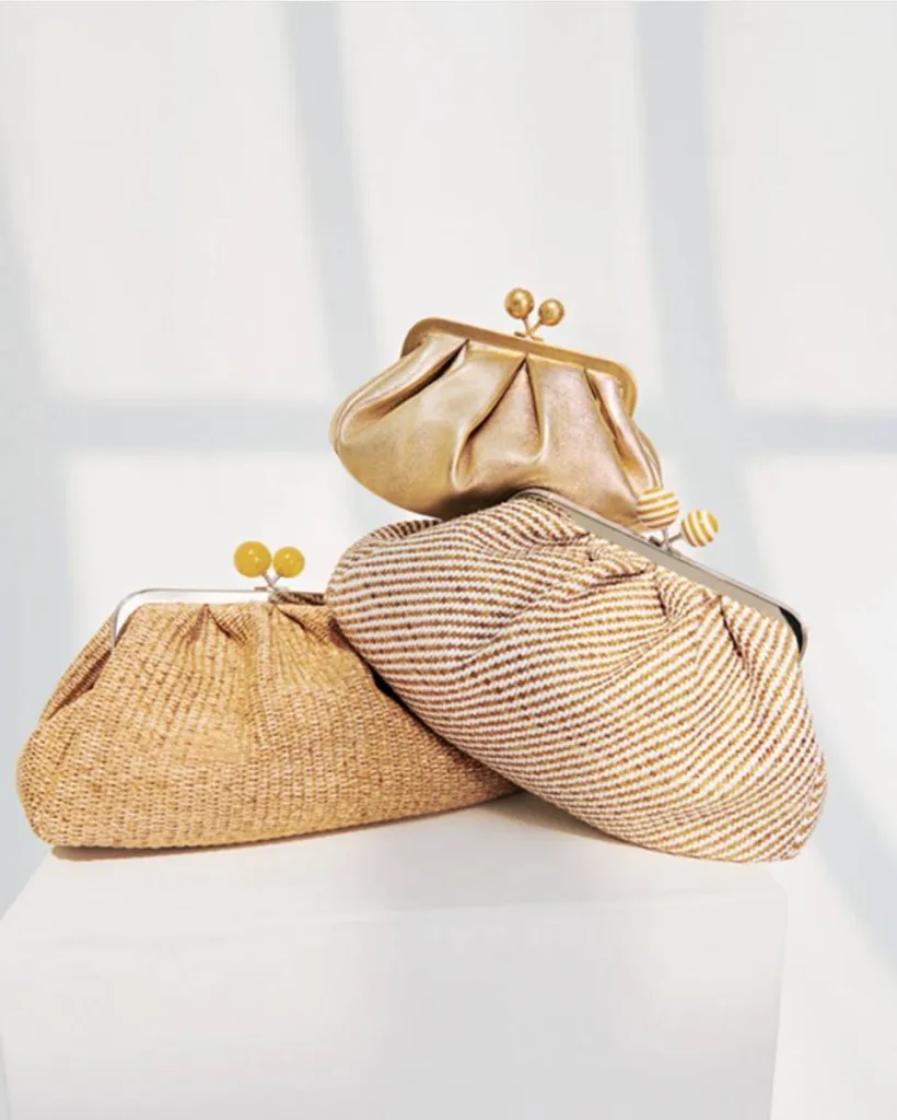 Le sac Pasticcino en raphia, en cuir, en tissu de chez Week-End Max Mara.