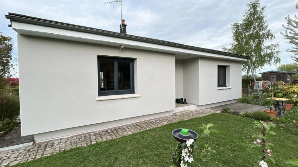 Le ravalement projeté à la chaux aérienne par la société DRM RENOVATION à GONFREVILLE L'ORCHER et ses alentours 76