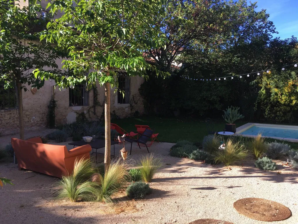 Réalisation d’une piscine sur mesure en béton près d’Aix en Provence