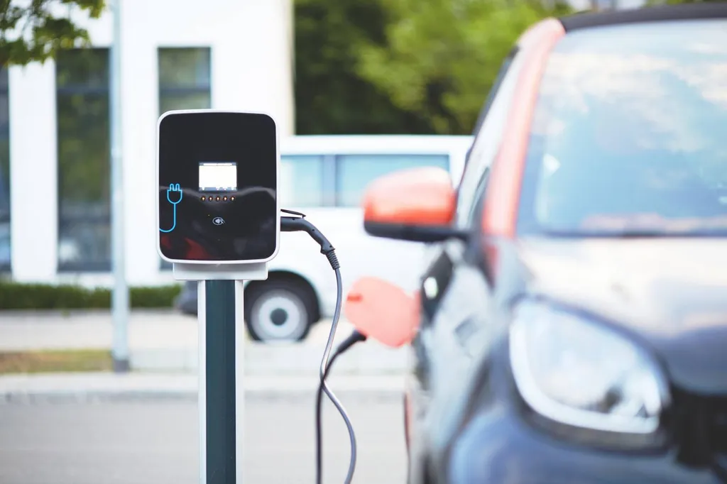 Aides et primes à la conversion pour acheter une voiture électique Auvergne-Rhône-Alpes