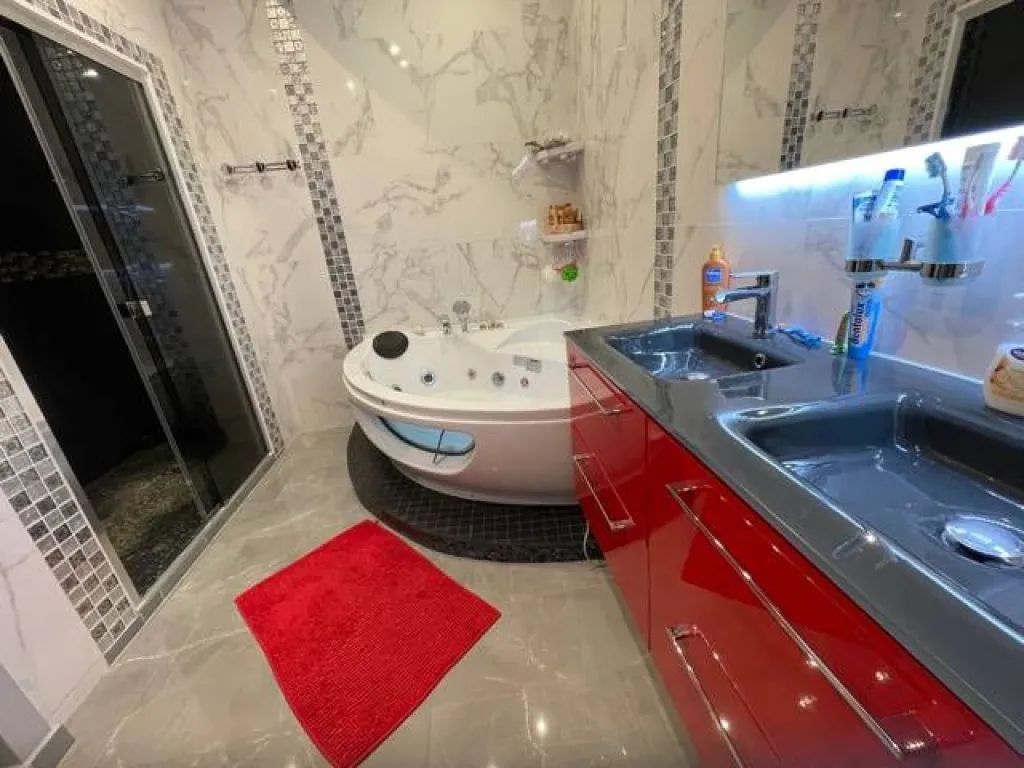 deux places de parking sécurisée