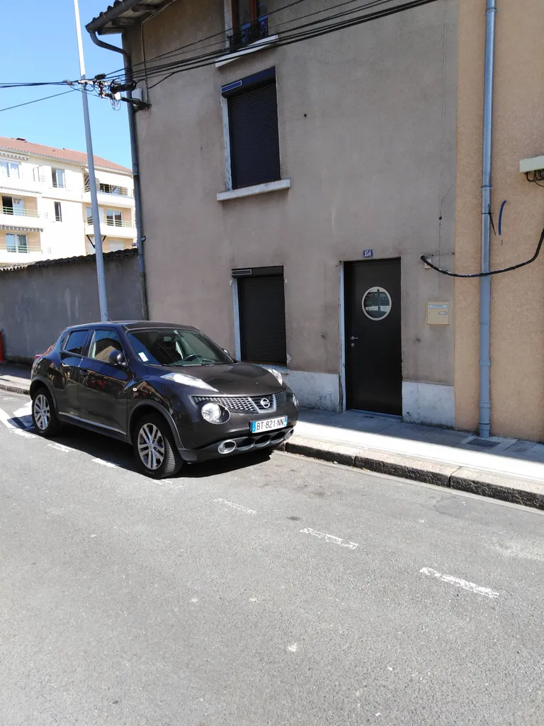 Remplacement d'une ancienne porte en bois par une porte d'entrée en ALUMINIUM à VILLEFRANCHE SUR SAONE