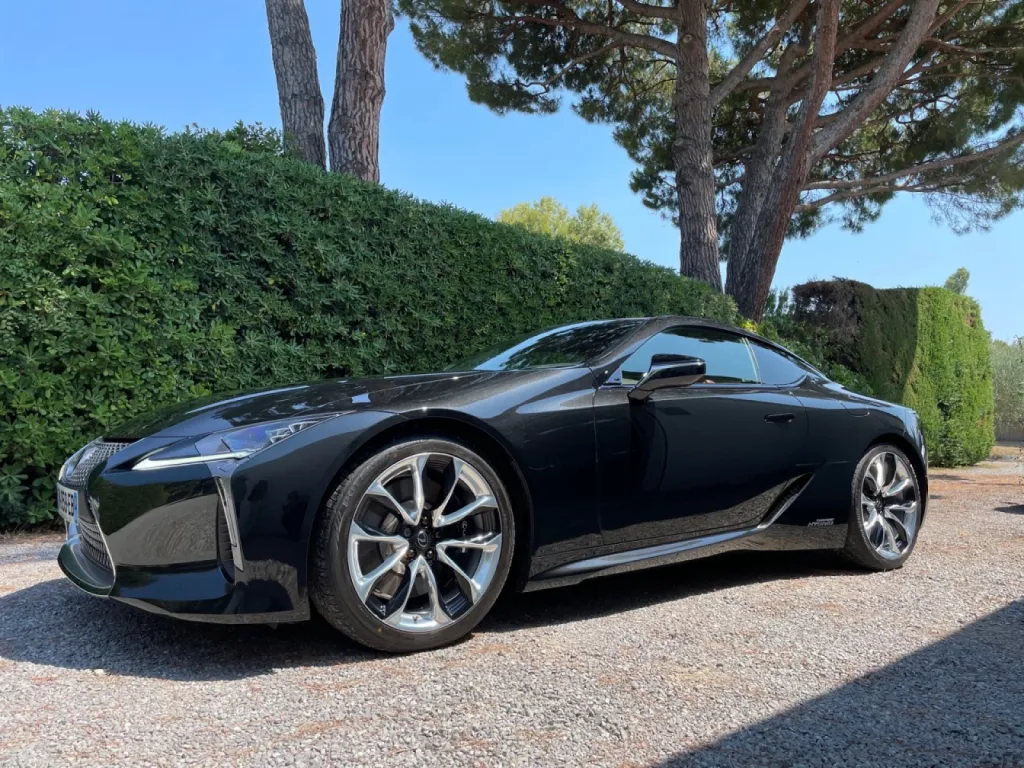 Traitement carrosserie et protection céramique Lexus LC 500 hybride à Cannes près d’Antibes