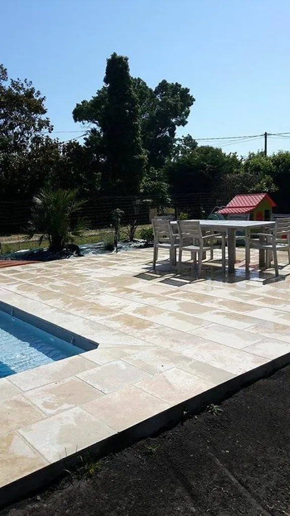 Terasse dallage travertin
