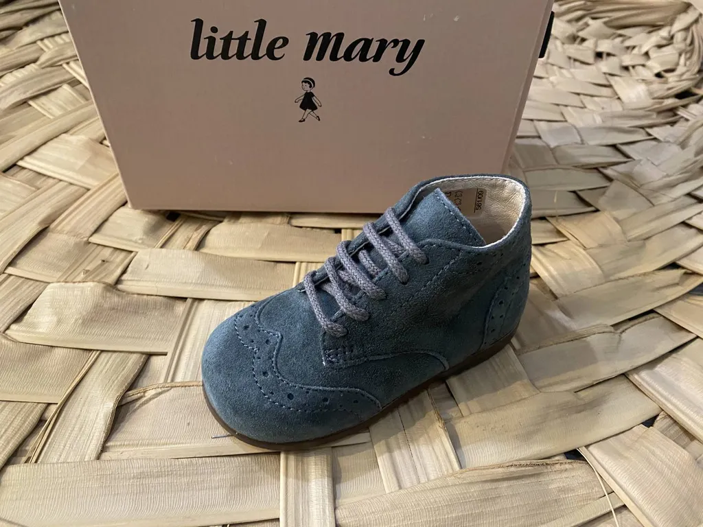 chaussure richelieu à lacet pour bébé près de Blanquefort