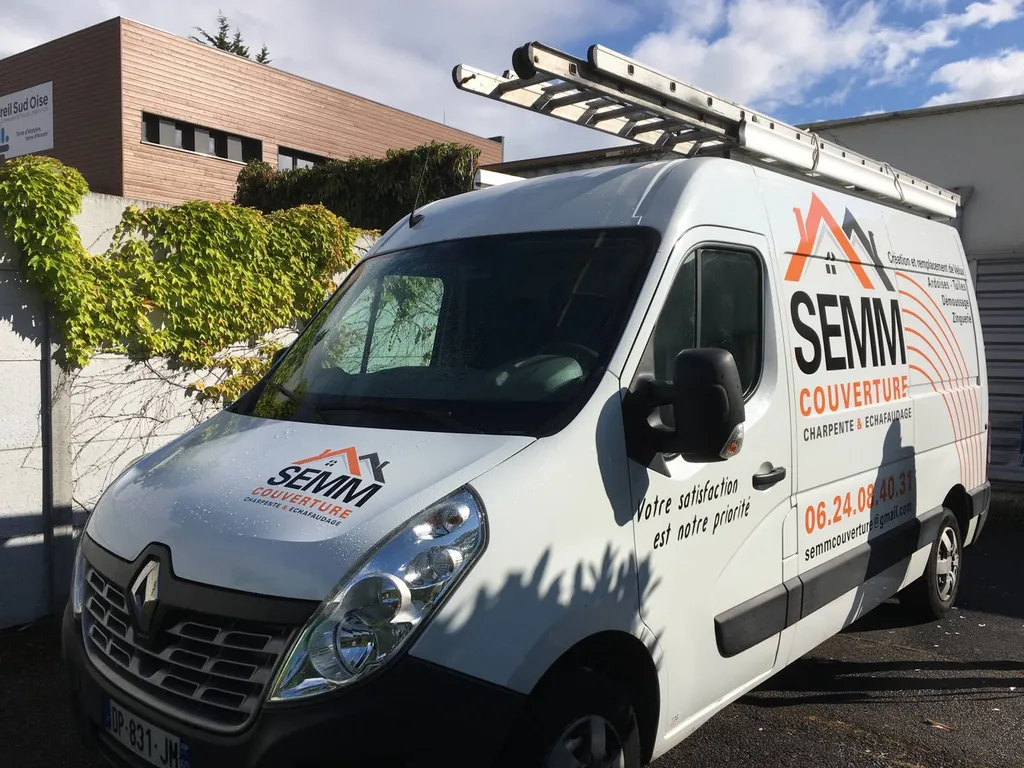 Marquage d'un véhicule dans l'Oise pour la société 