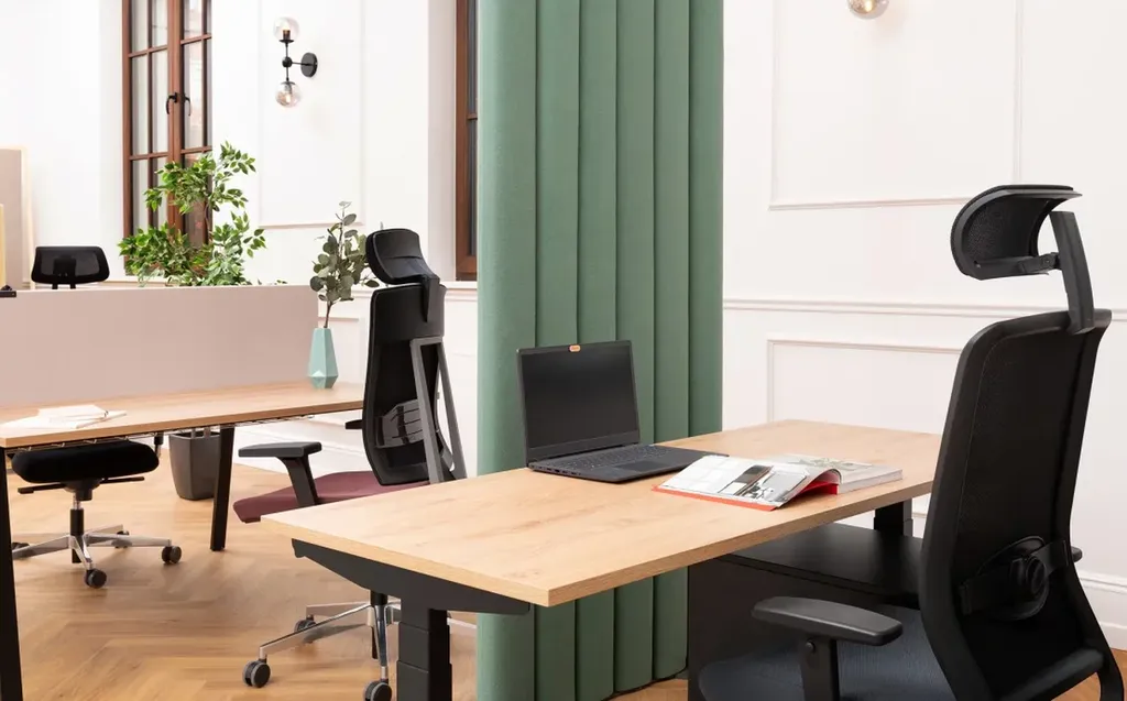 Bureau POP-LITE réglable en hauteur électrique ergonomique professionnel Marseille et dans la région PACA pour espaces de travail modernes et flexibles