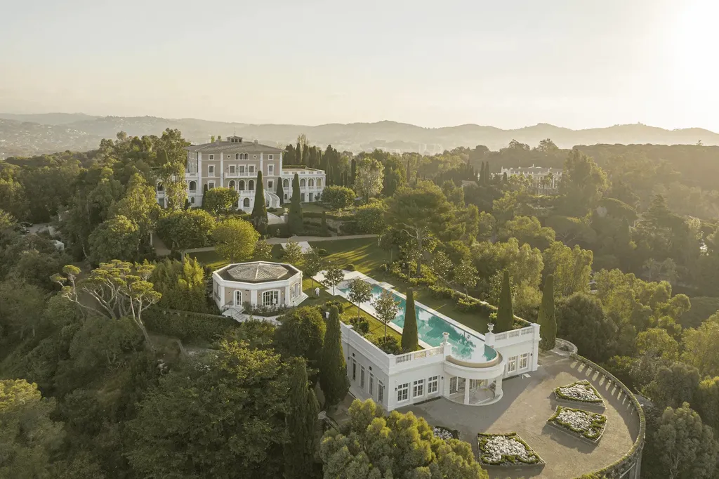 © Château de la Croix des Gardes