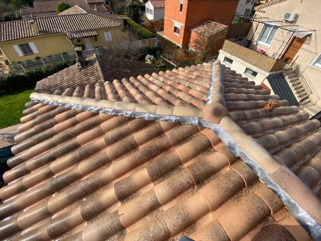 toiture renovée sur Sausset-les-Pins 13960